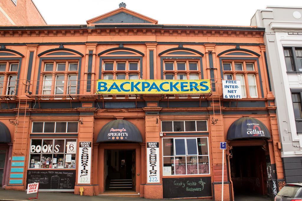 Geeky Gecko Backpackers Hostel Dunedin Exterior photo