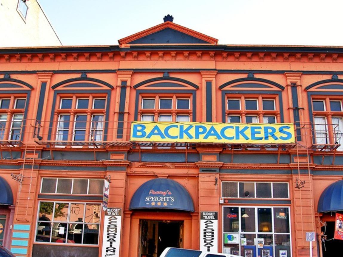 Geeky Gecko Backpackers Hostel Dunedin Exterior photo
